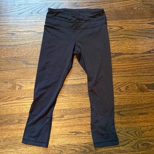 Cropped lulu lemon leggings